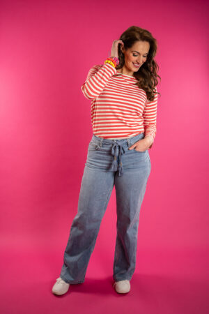 red-button-jeans-colette-and-belt-light-blue-jeans-wijd-met-touwtje-muts-fashion-groningen.